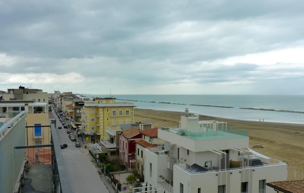 Residence Doral Rimini Luaran gambar
